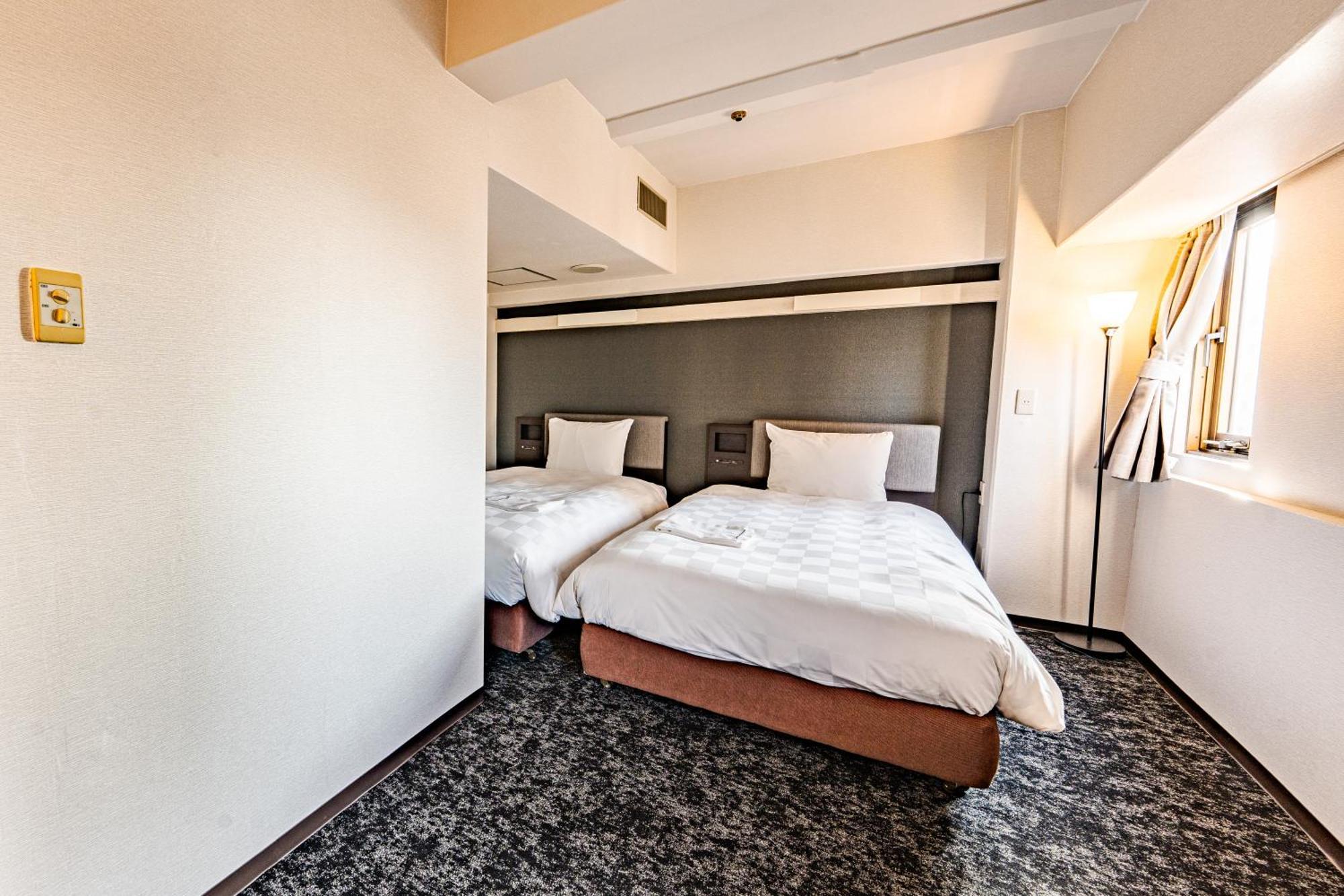 Hotel Consort Shin-Osaka Exterior photo